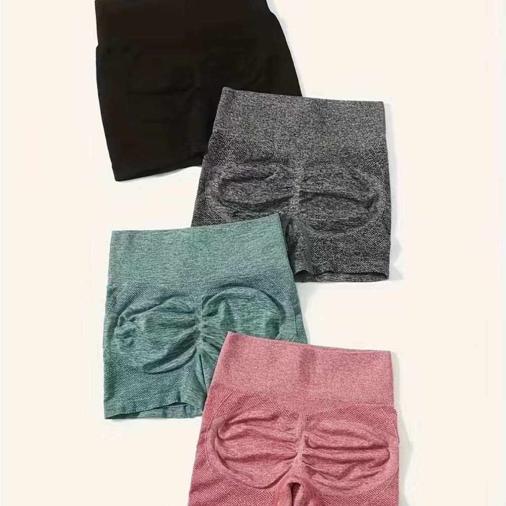 Workout shorts - Picture 2 of 5